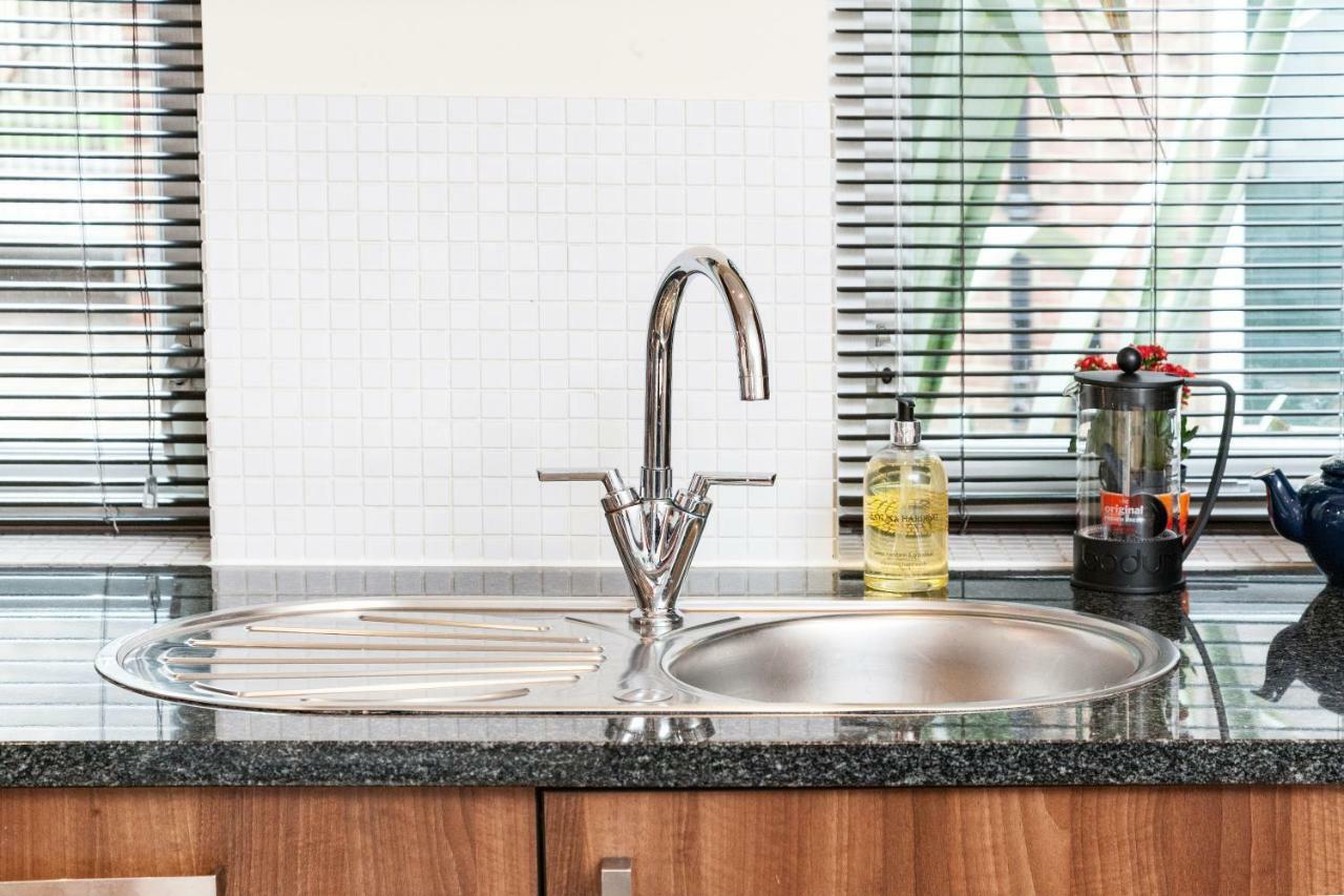 Central Durham Riverfront Apartment 외부 사진